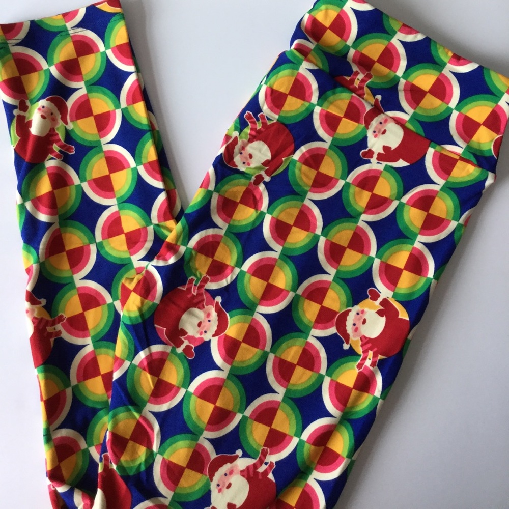 Tall and curvy holiday leggings
